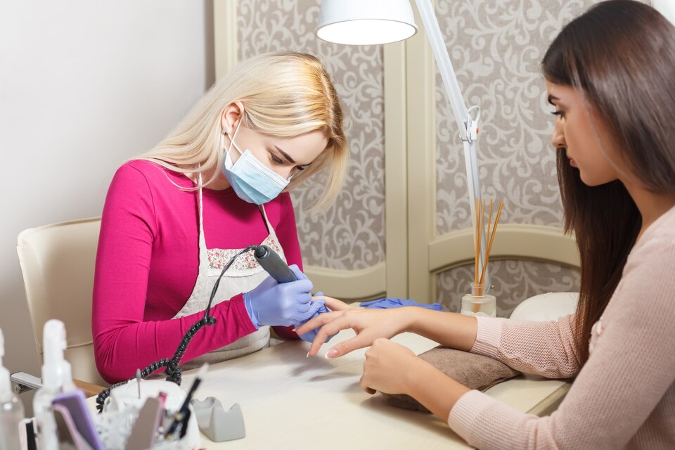 Emirgazi Manikürcü